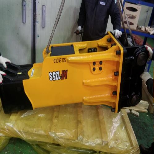 Hydraulic Breaker - Silence (BOX) Type SERIES